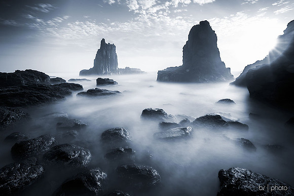 Cold Blue Land Of Giants
